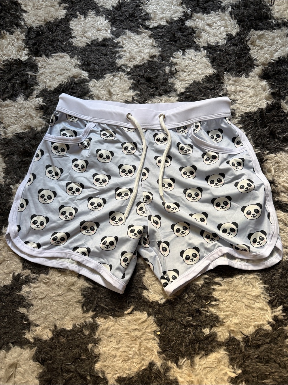 JJ Malibu Panda Bear Print Men's Dolphin Shorts Size Medium